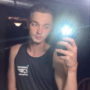 Meet your Posher, Joshua